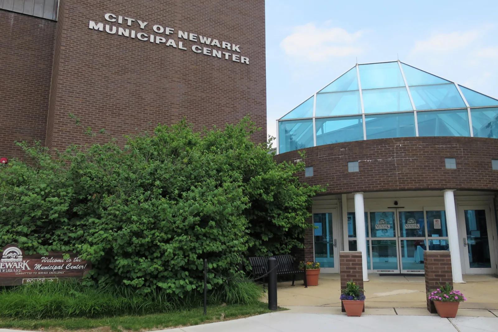 the city of Newark, Delaware's Municipal Center building.