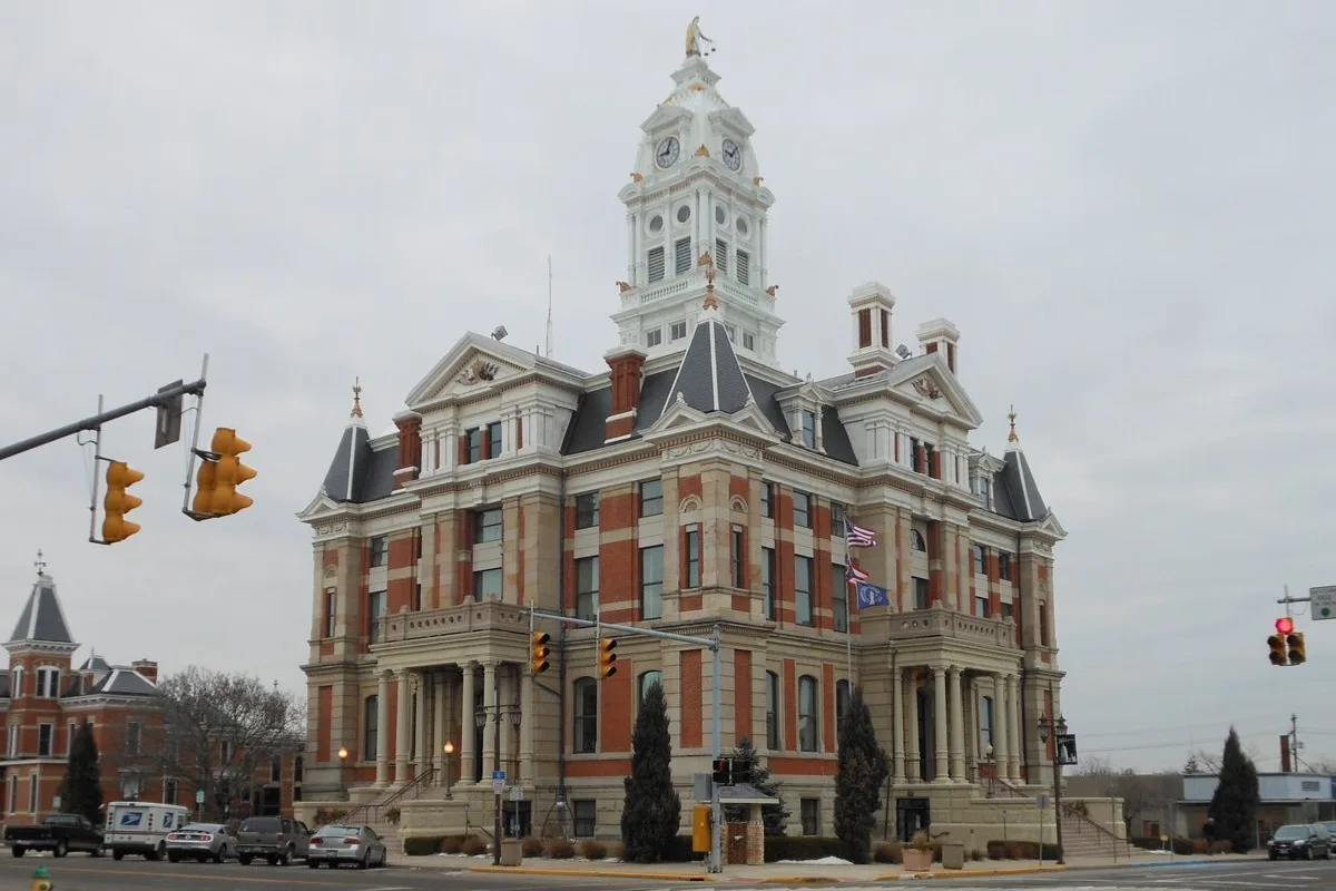 the Henry County Court House in Napoleon, Ohio.